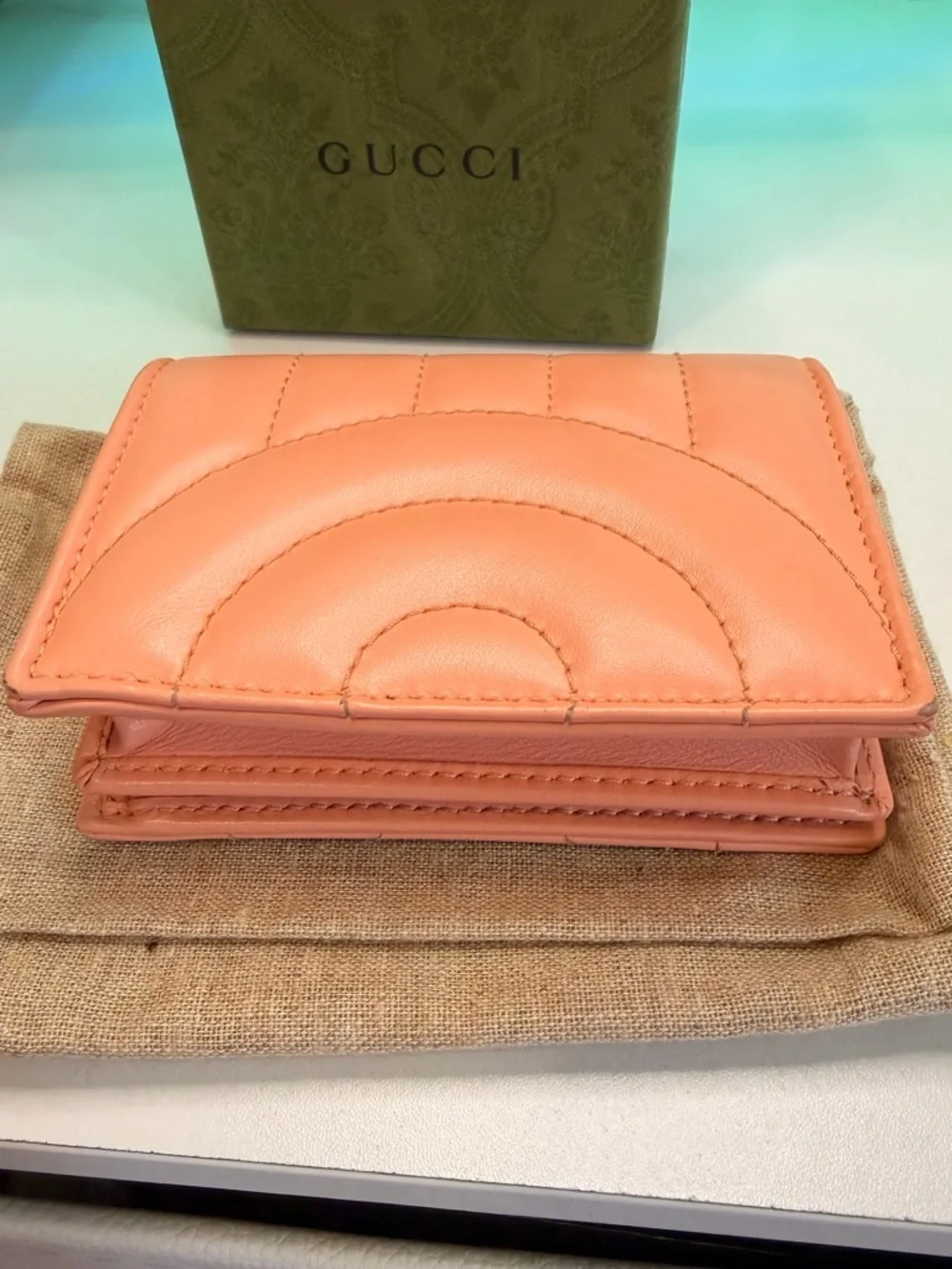 GUCCI Coral Quilted Leather GG Compact BIFOLD Wallet PINK - Picture 3 of 11